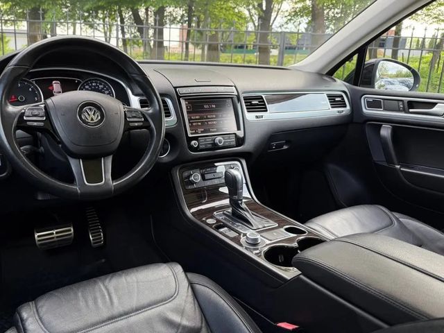 Volkswagen Touareg - фото 3