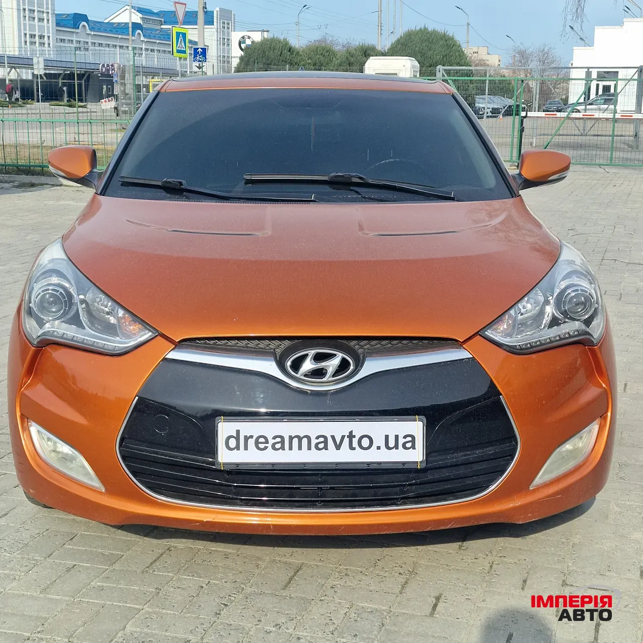 Hyundai Veloster - фото 2