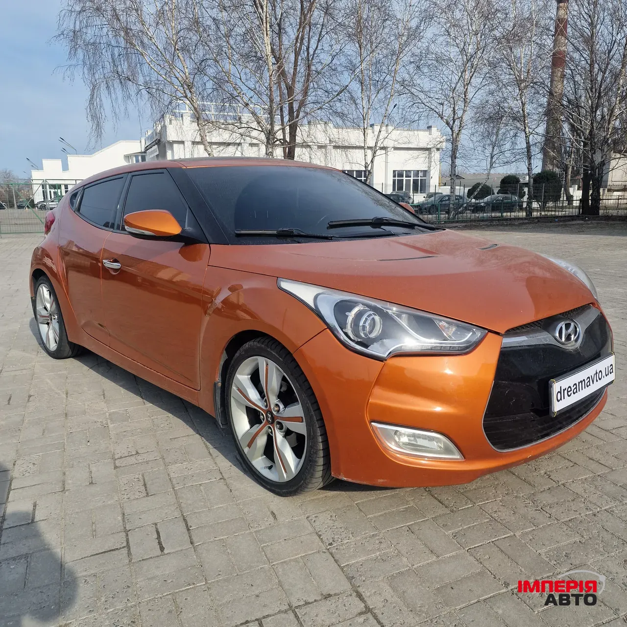 Hyundai Veloster - фото 1