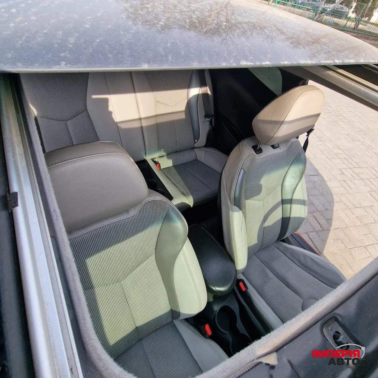 Hyundai Veloster - фото 25