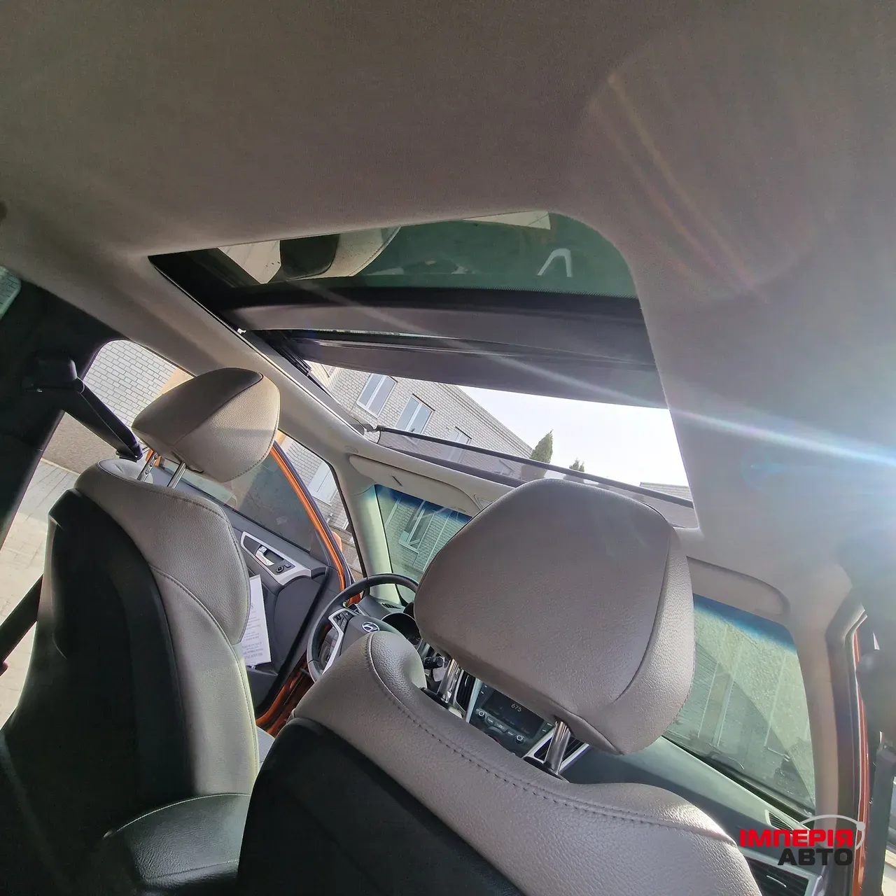 Hyundai Veloster - фото 26