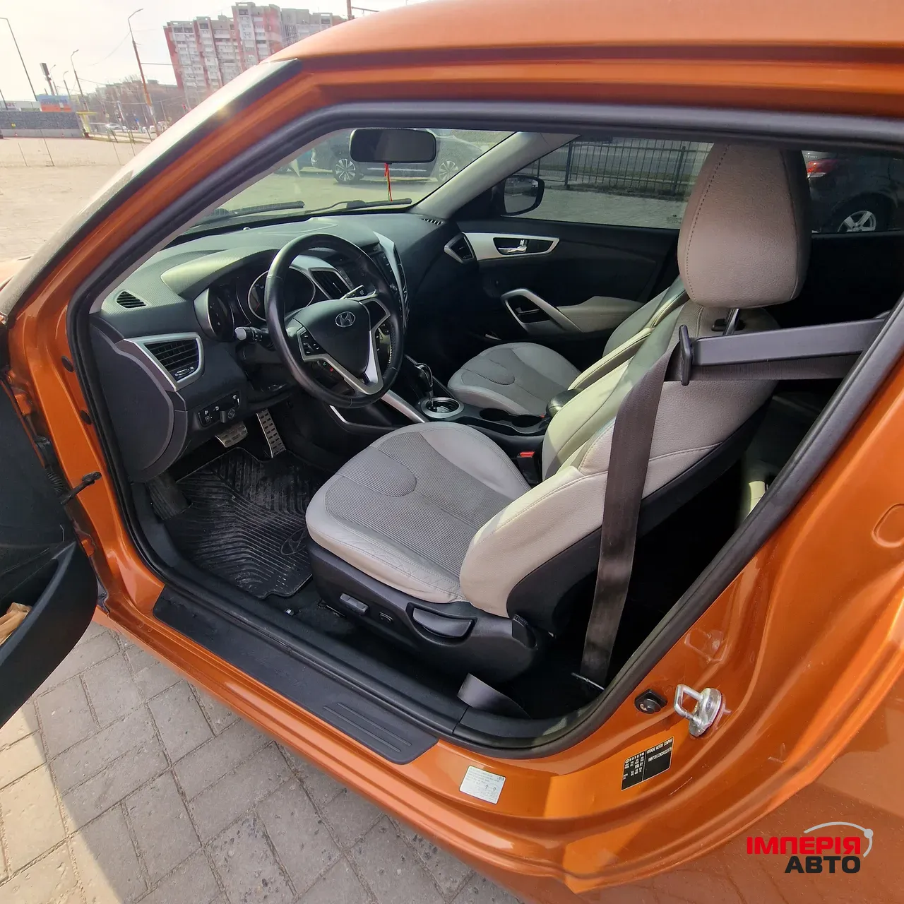 Hyundai Veloster - фото 14