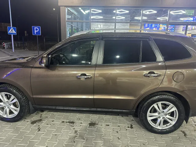 Hyundai Santa Fe - фото 2