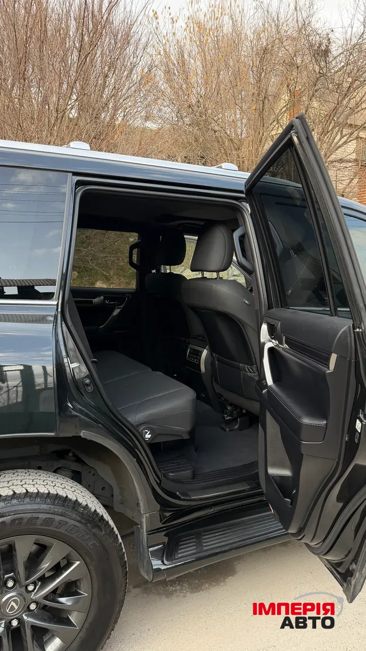 Lexus GX - фото 16