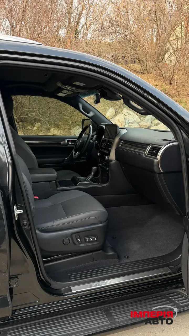Lexus GX - фото 17