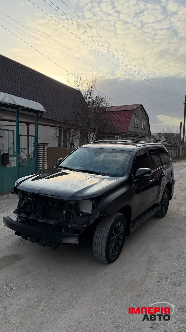 Lexus GX - фото 18