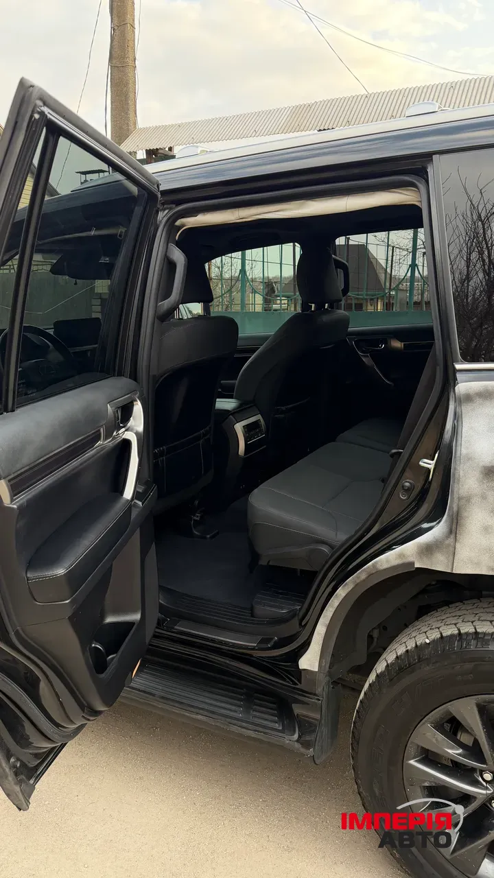 Lexus GX - фото 14