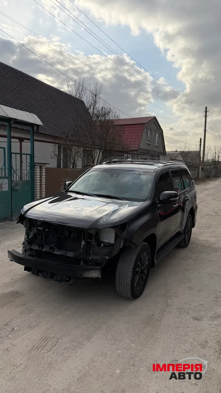 Lexus GX - фото 1