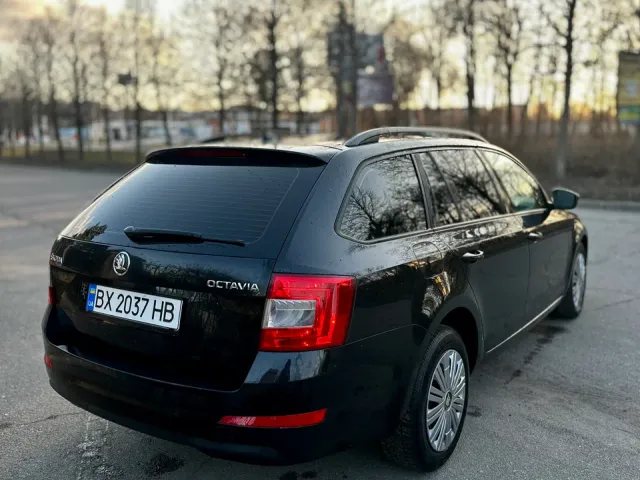 Skoda Octavia - фото 4