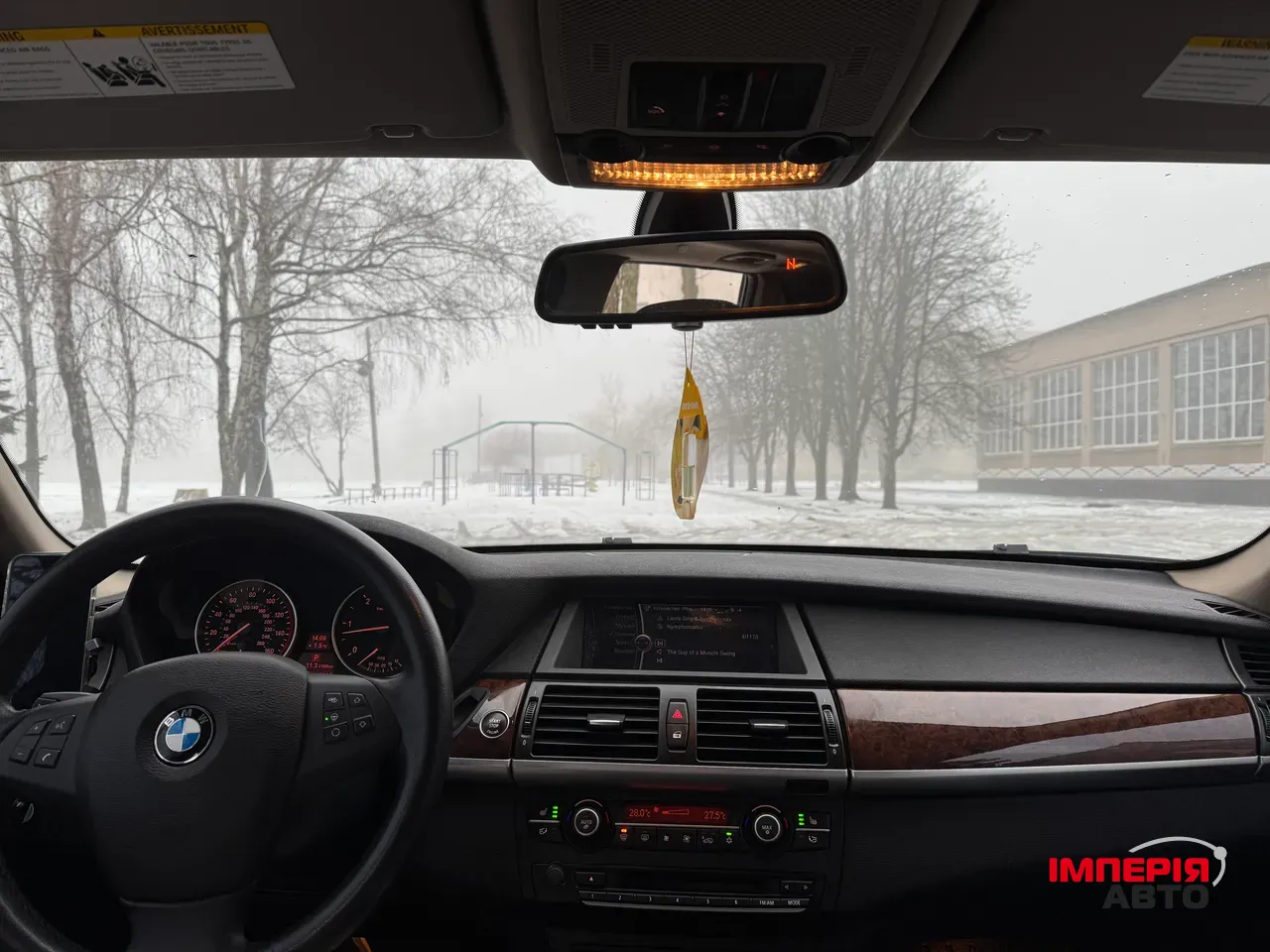 BMW X5 - фото 12