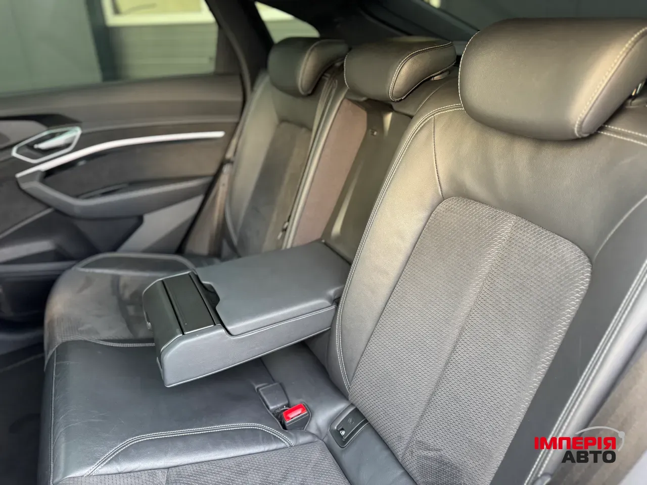 Audi e-tron Sportback - фото 26