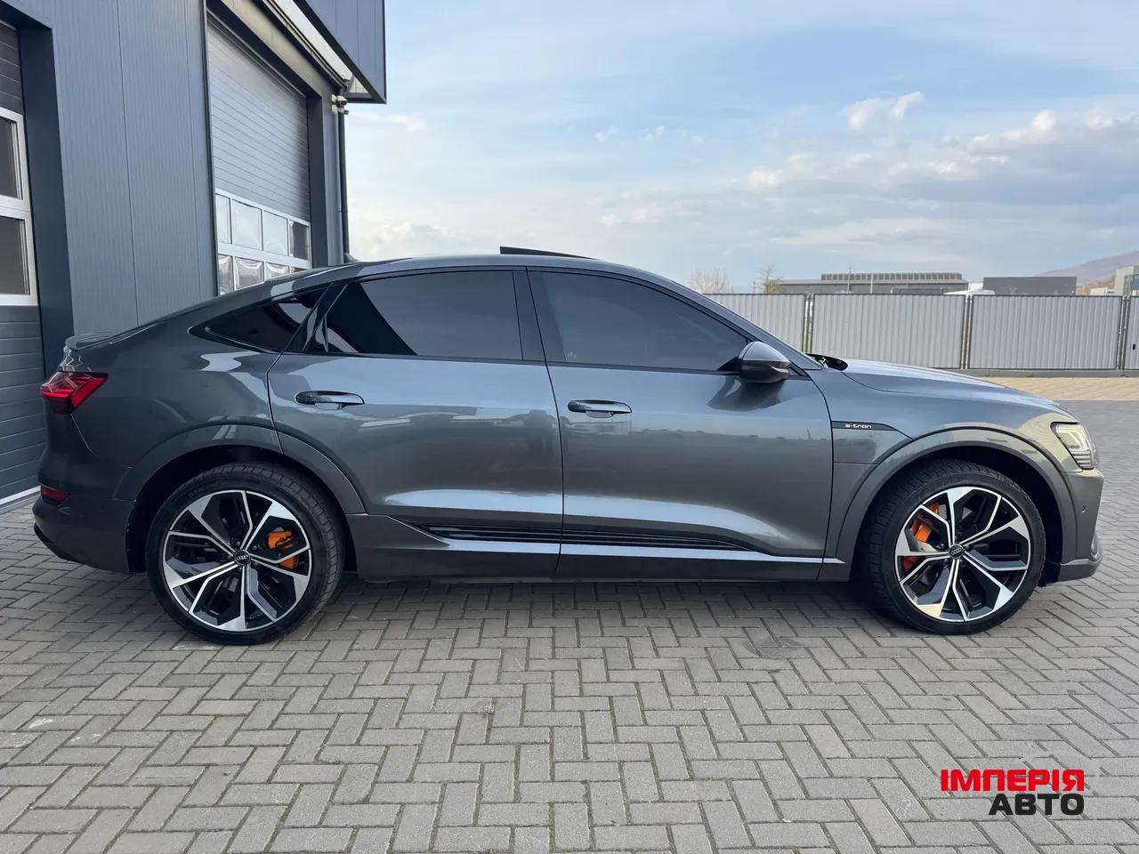 Audi e-tron Sportback - фото 4