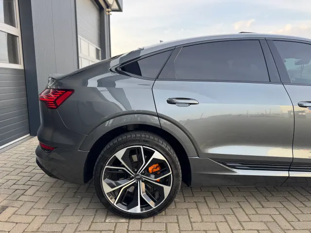 Audi e-tron Sportback - фото 5