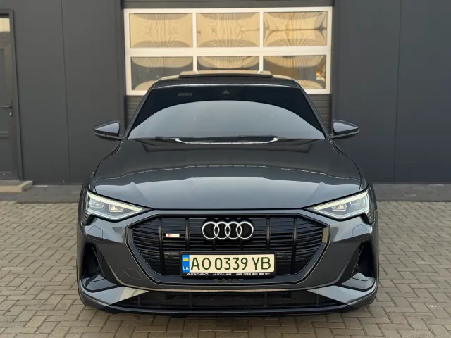 Audi e-tron Sportback - фото 2