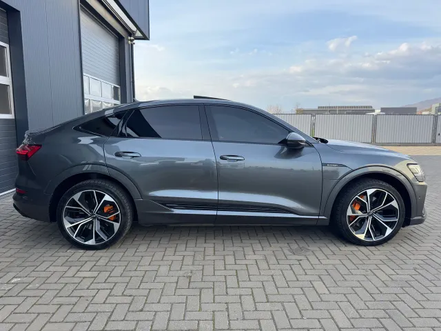 Audi e-tron Sportback - фото 4