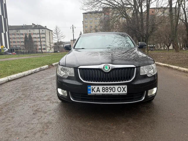 Skoda Superb - фото 4