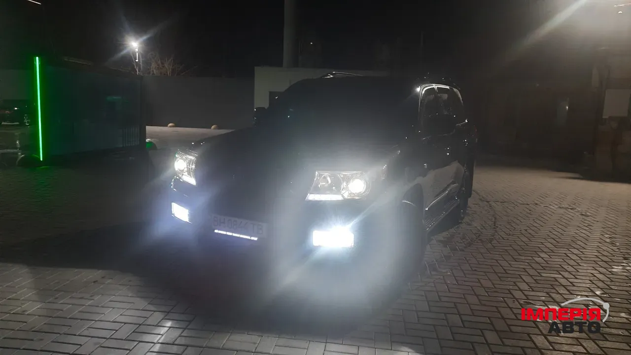 Toyota Land Cruiser - фото 2