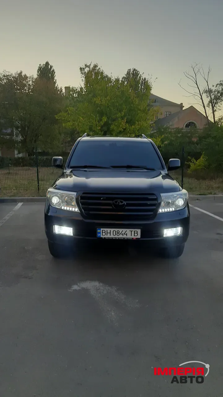 Toyota Land Cruiser - фото 5