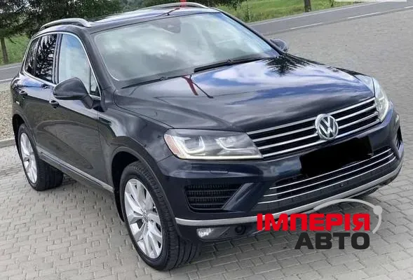 Volkswagen Touareg - фото 2