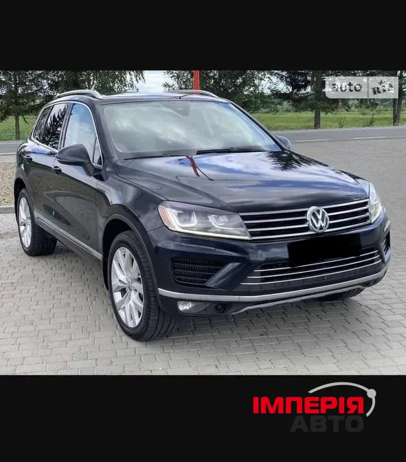 Volkswagen Touareg - фото 1
