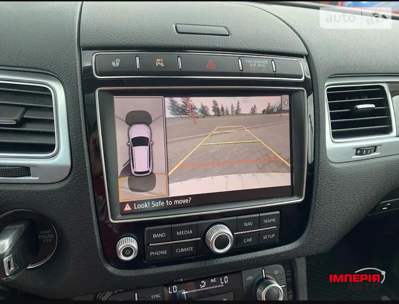 Volkswagen Touareg - фото 11