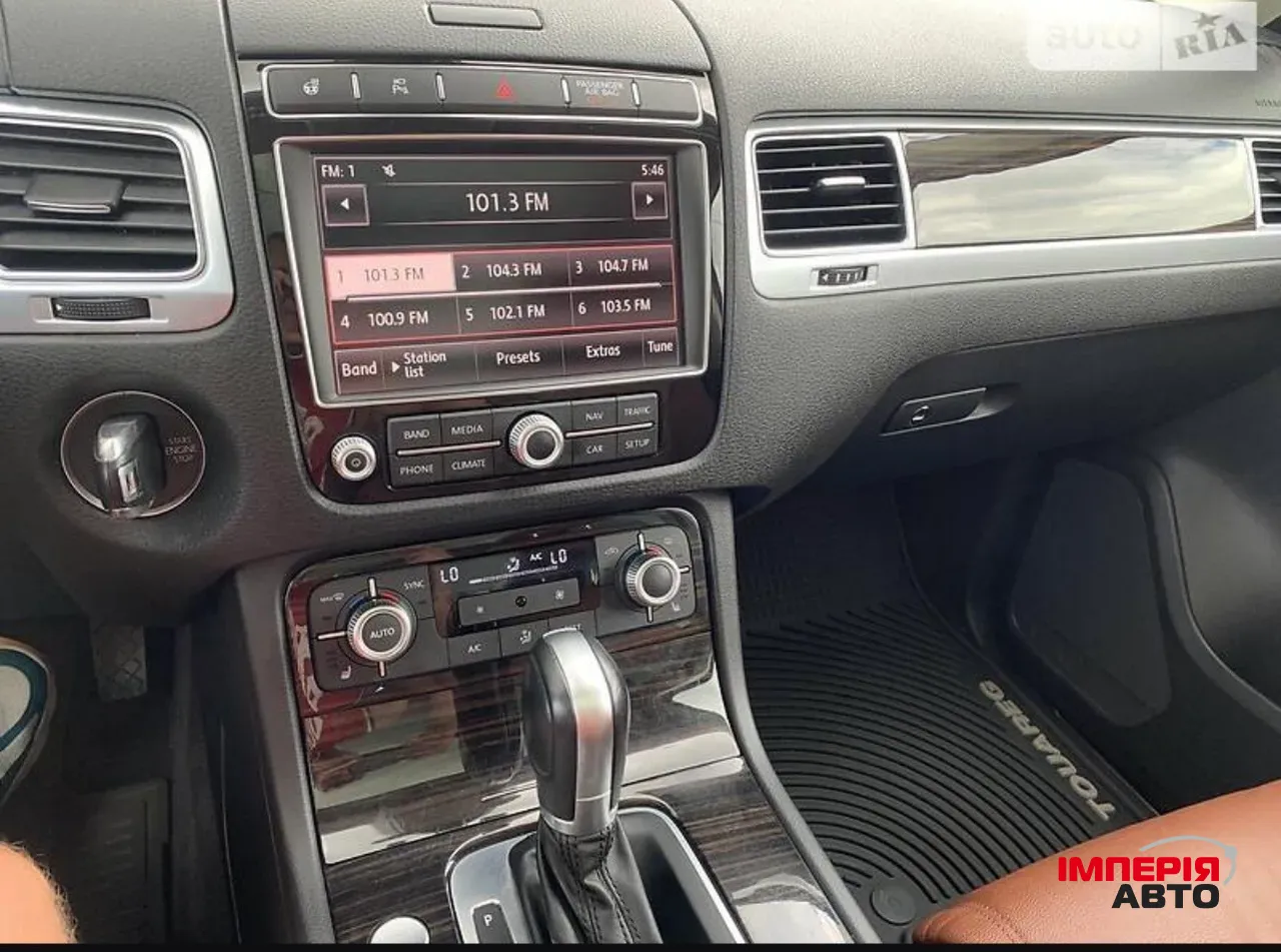 Volkswagen Touareg - фото 9