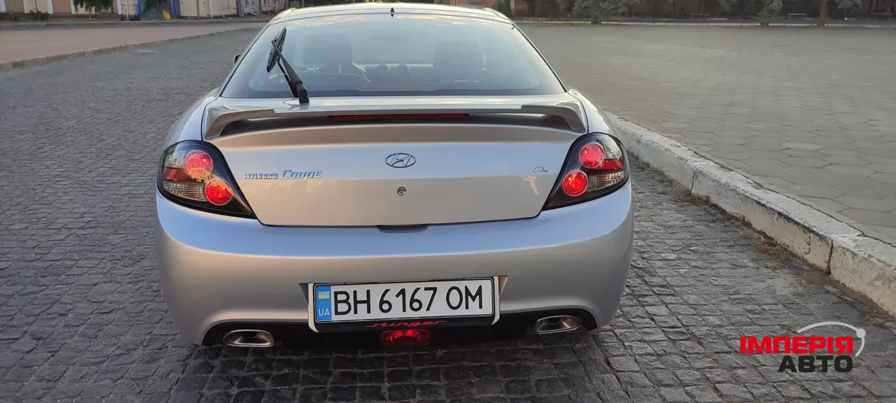 Hyundai Coupe - фото 10