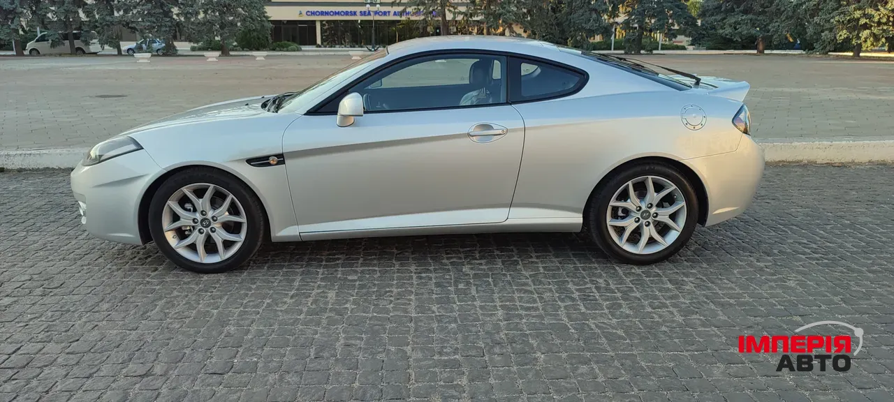 Hyundai Coupe - фото 2