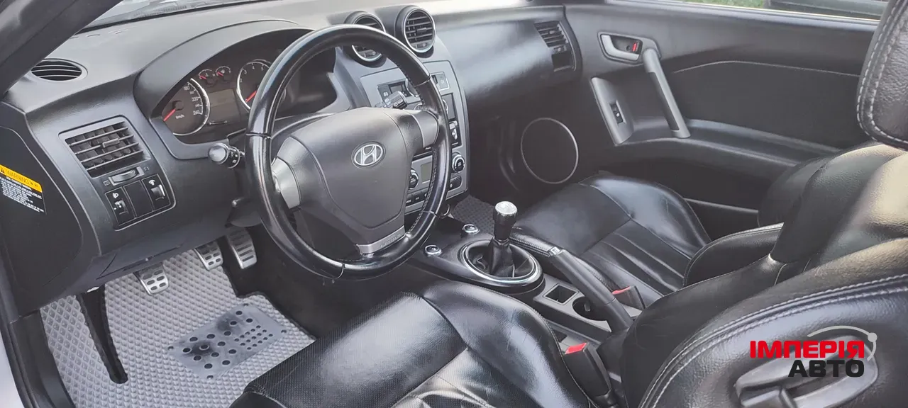Hyundai Coupe - фото 13