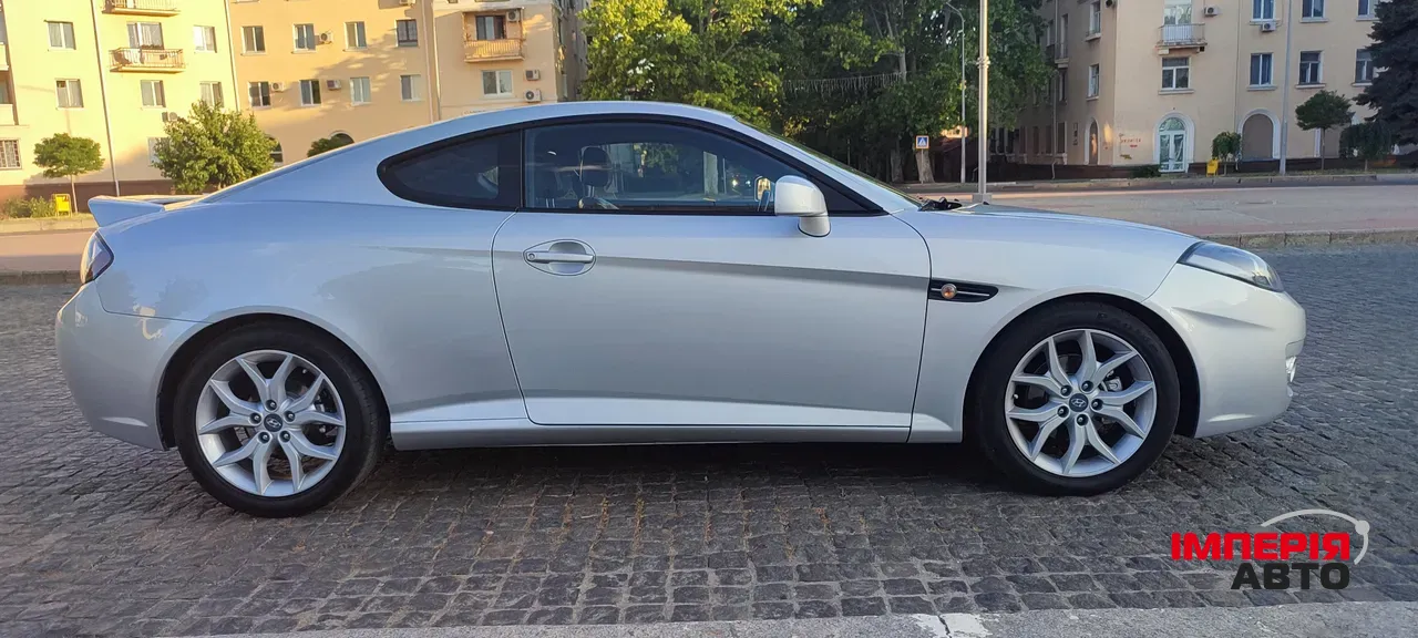 Hyundai Coupe - фото 7