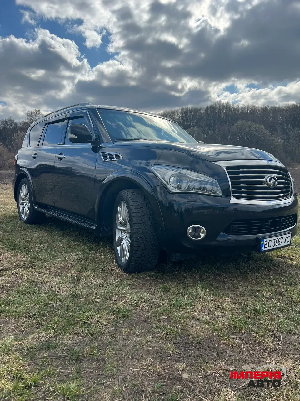Infiniti QX56 - фото 1