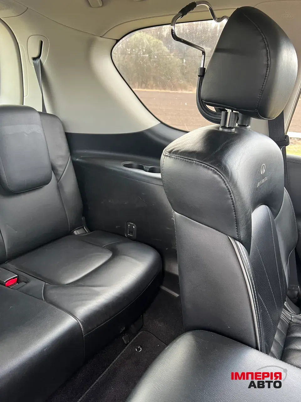 Infiniti QX56 - фото 5
