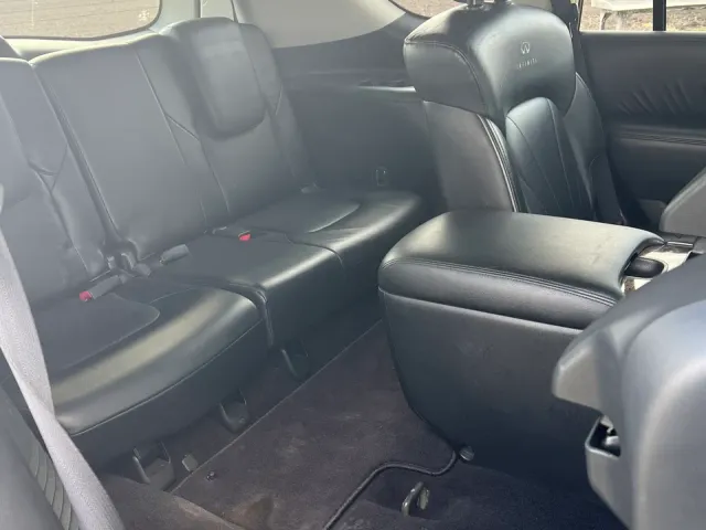 Infiniti QX56 - фото 4