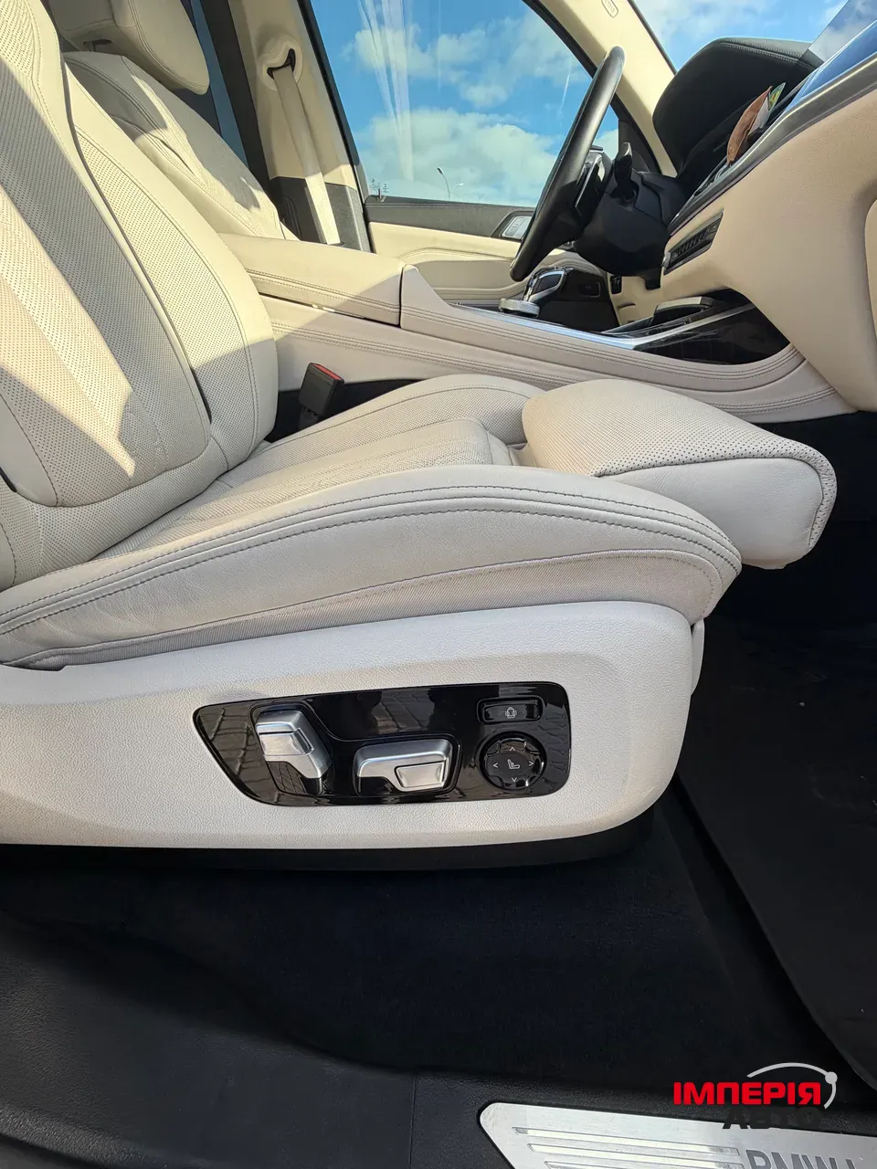 BMW X7 - фото 23