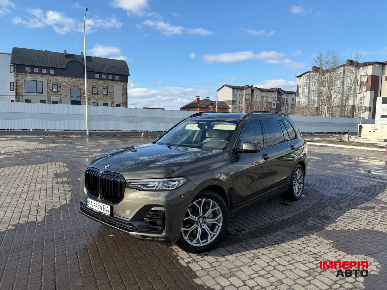 BMW X7 - фото 1