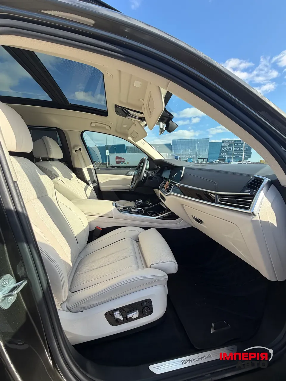 BMW X7 - фото 24