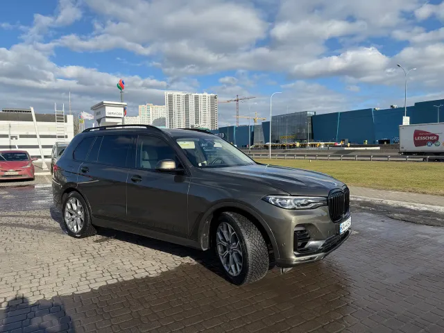 BMW X7 - фото 4