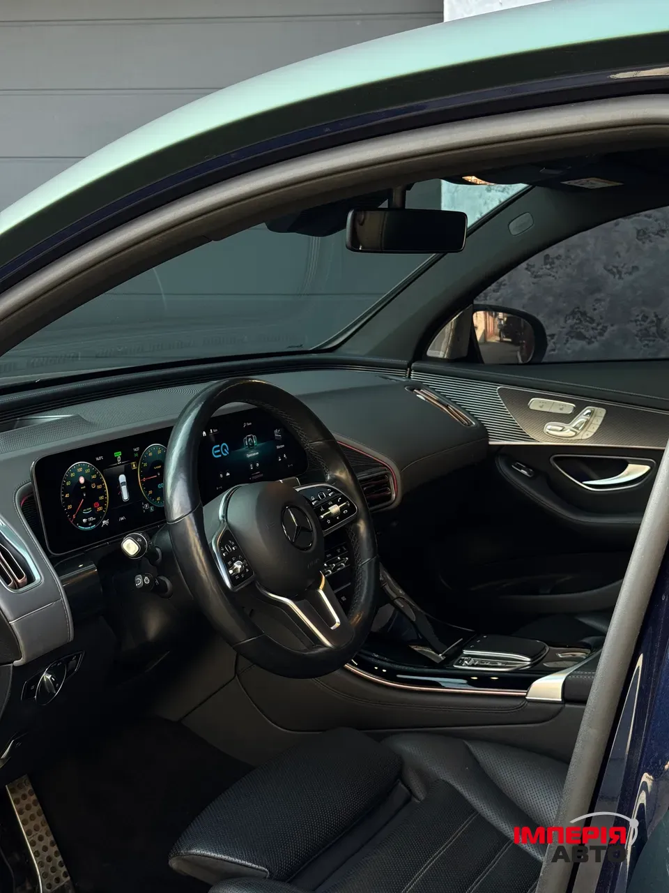 Mercedes-Benz EQC - фото 3