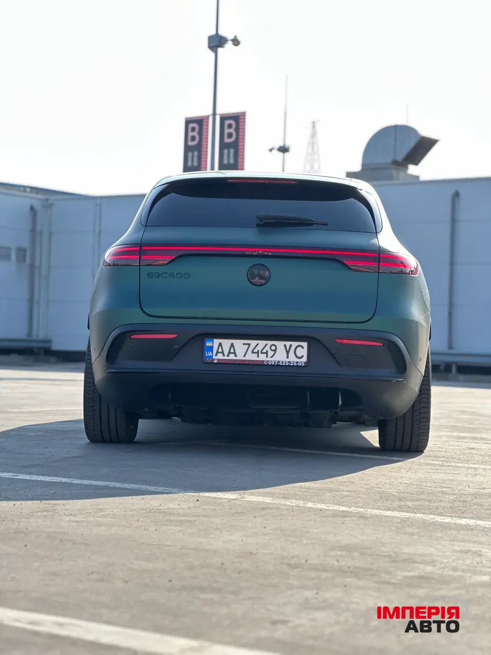 Mercedes-Benz EQC - фото 10