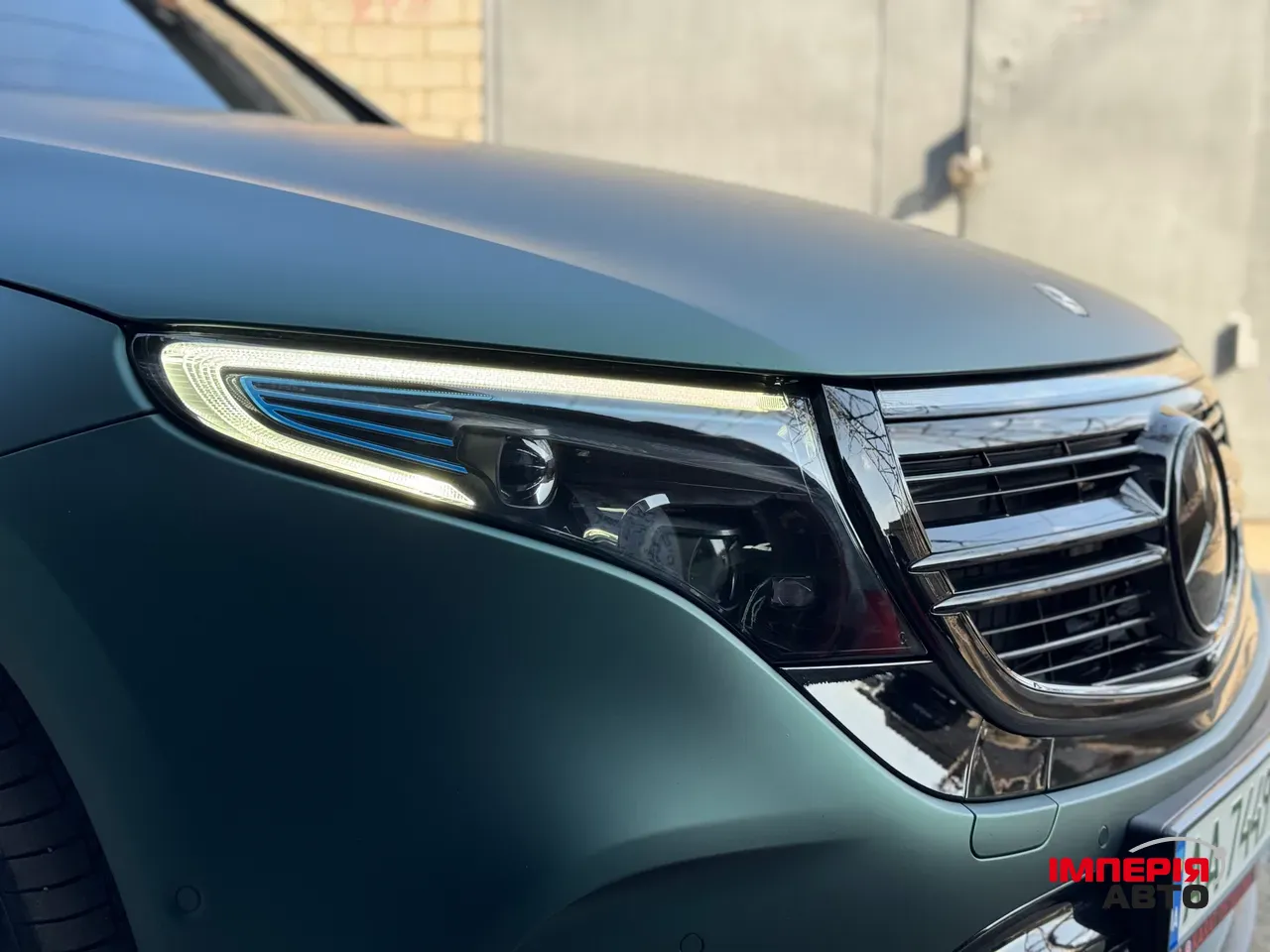 Mercedes-Benz EQC - фото 13