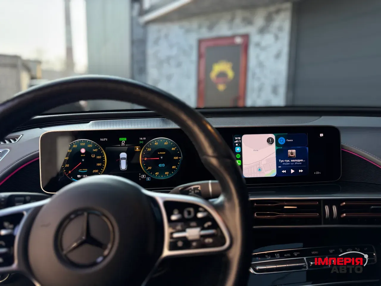 Mercedes-Benz EQC - фото 8