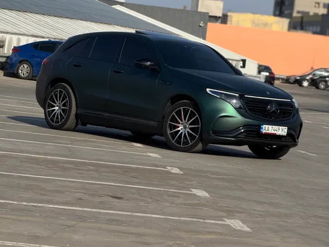 Mercedes-Benz EQC - фото 2