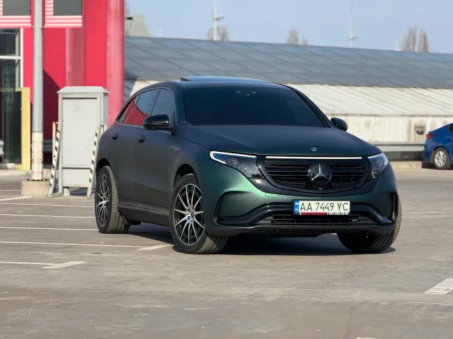 Mercedes-Benz EQC - фото 1