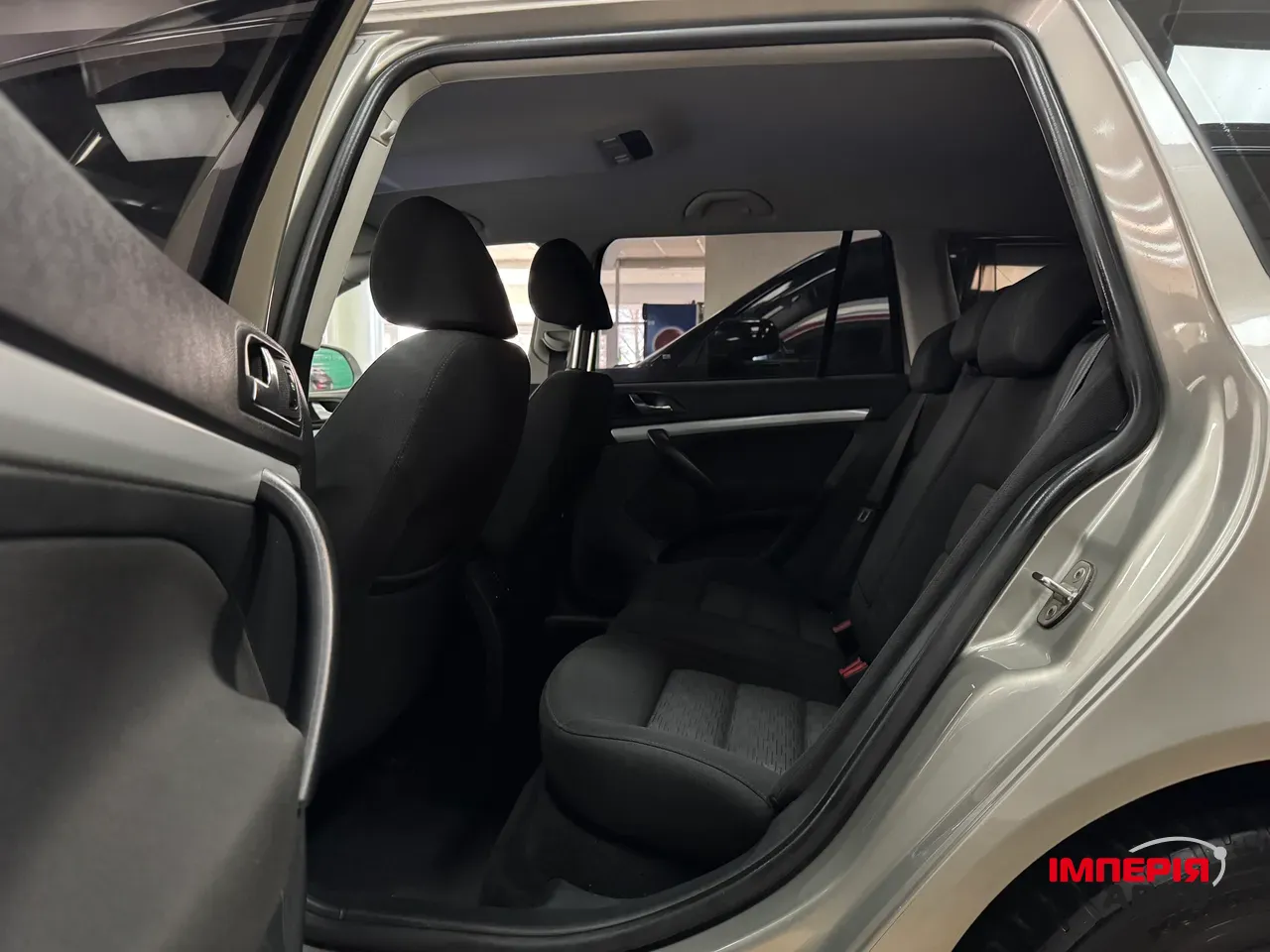 Skoda Octavia - фото 8