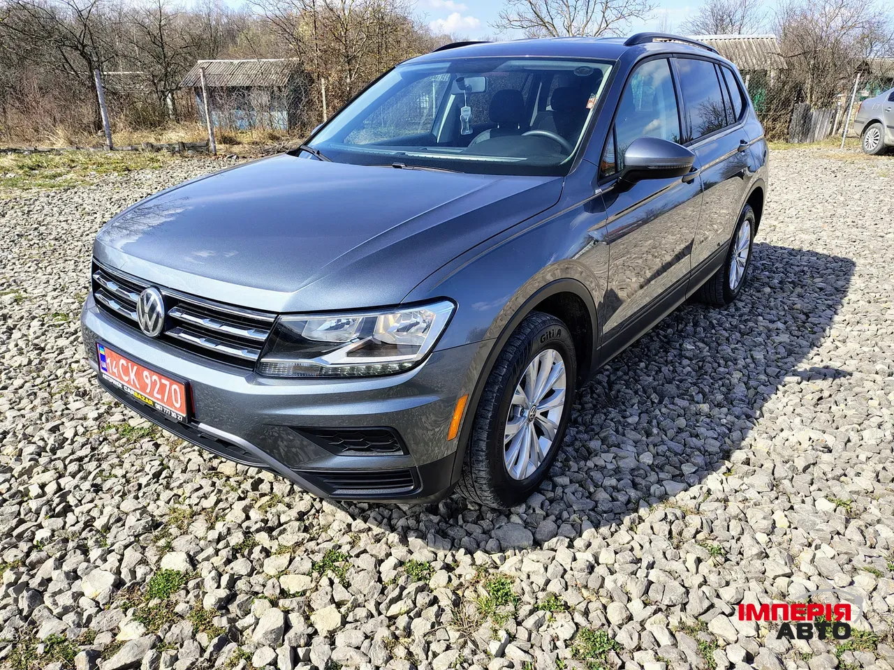Volkswagen Tiguan - фото 1