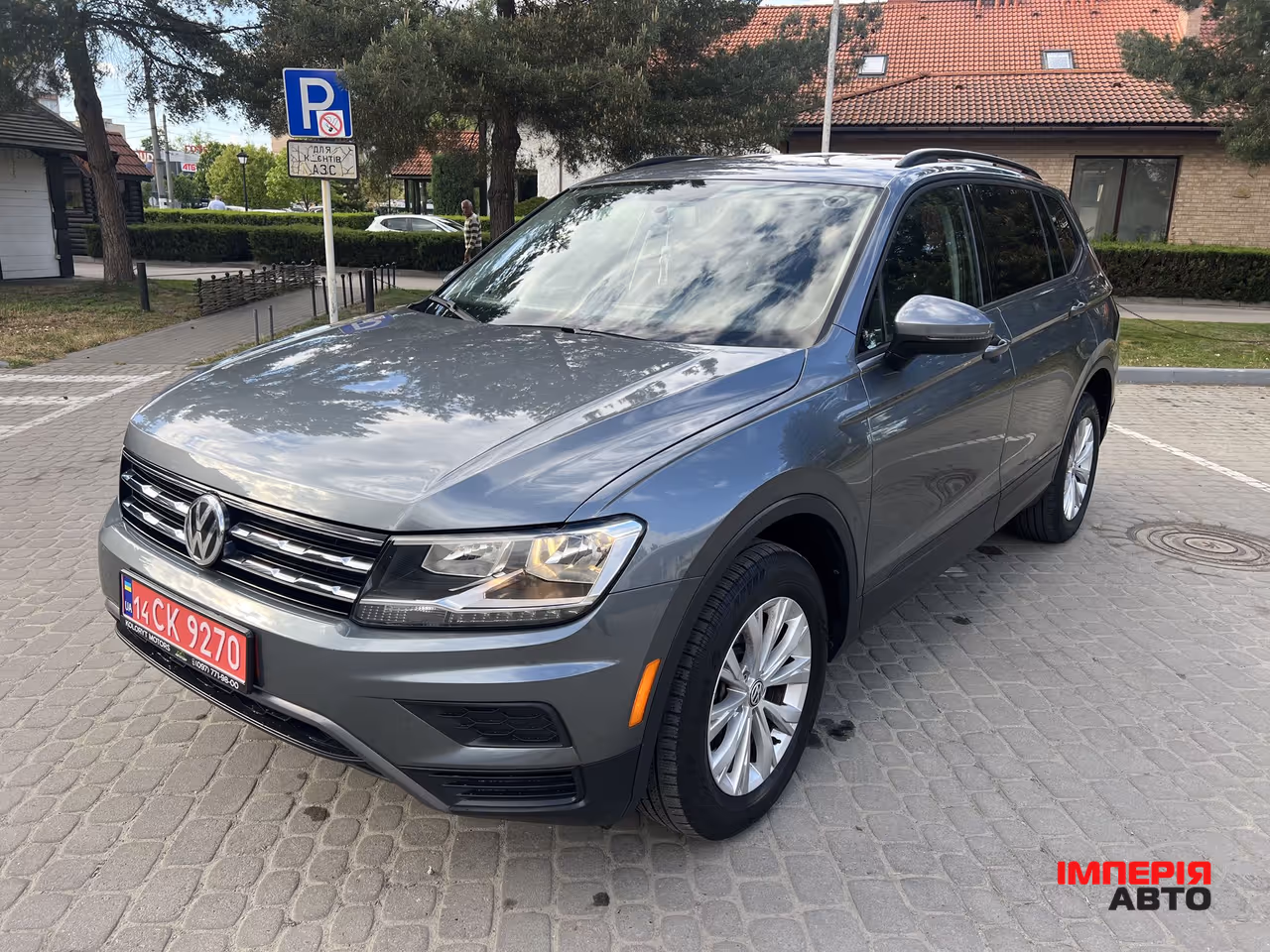Volkswagen Tiguan - фото 6