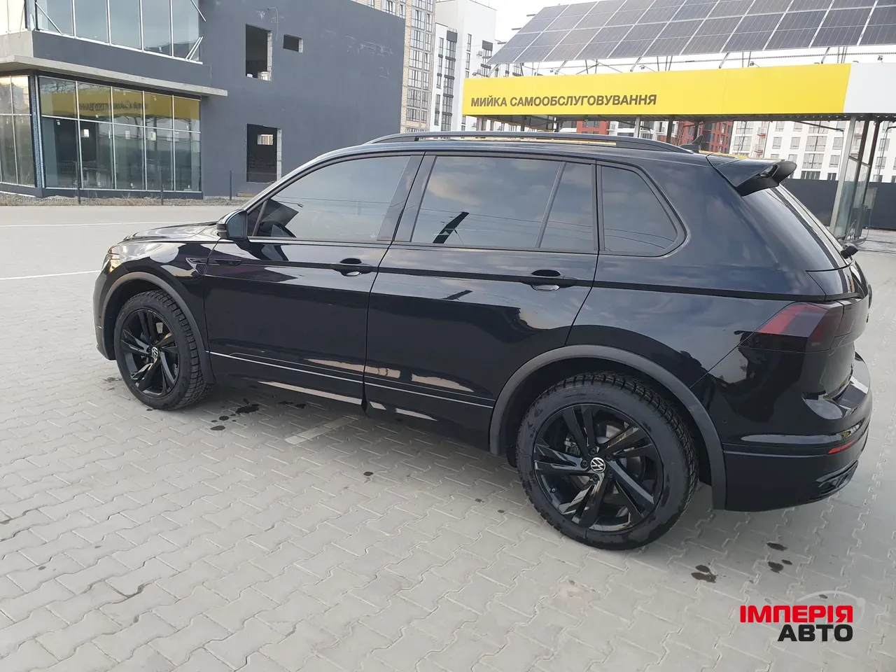 Volkswagen Tiguan R - фото 4