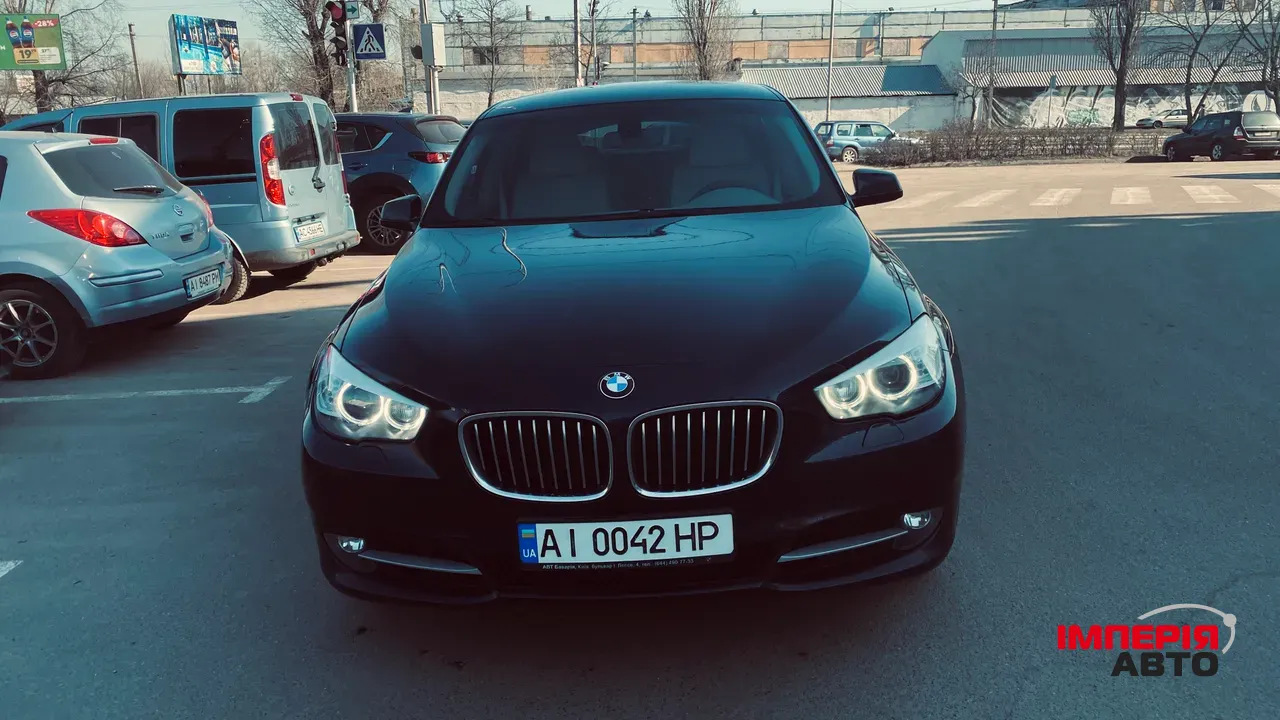 BMW 5 серії - фото 1