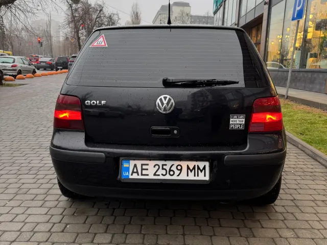Volkswagen Golf - фото 5
