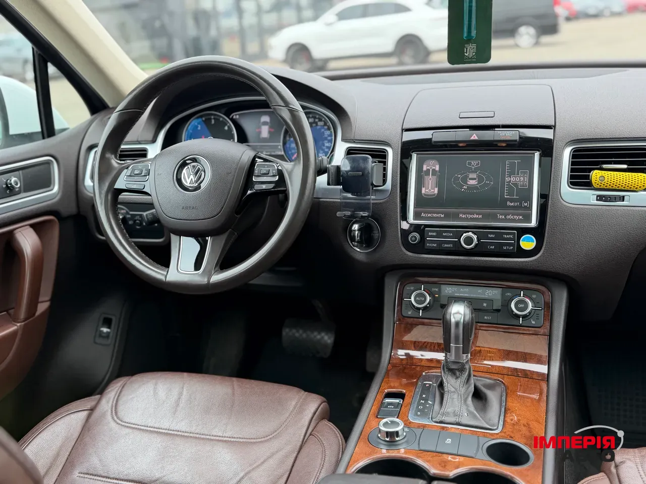 Volkswagen Touareg - фото 20